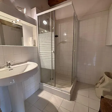 Duplex T3 Lumineux Avec Terrasse, Parking, A 5 Min Du Centre - Fr-1-239-1092 *